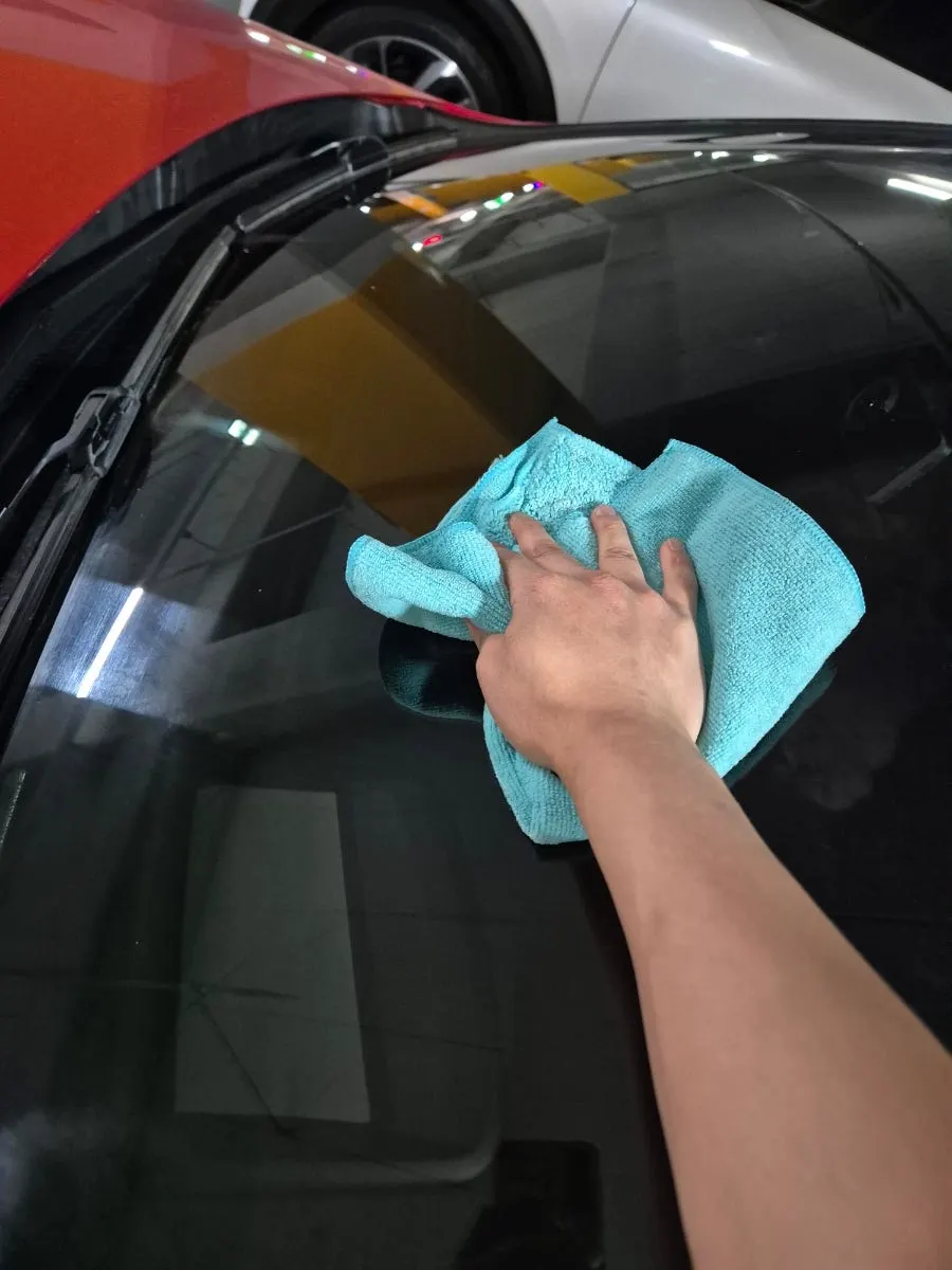 Clean View oil-film remover components for car glass care
