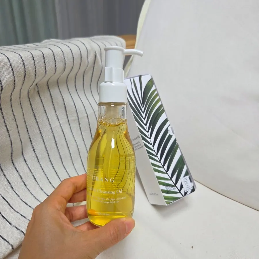 URANG Natural Cleansing Oil 150ml pump bottle