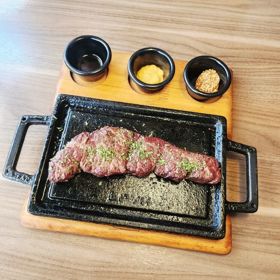 꼬메도르16 입구 모습