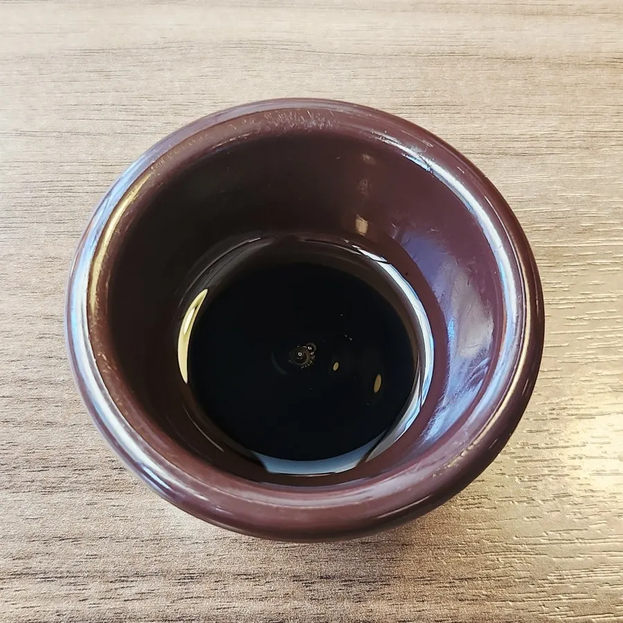 식전빵과 함께 나온 발사믹 올리브 오일