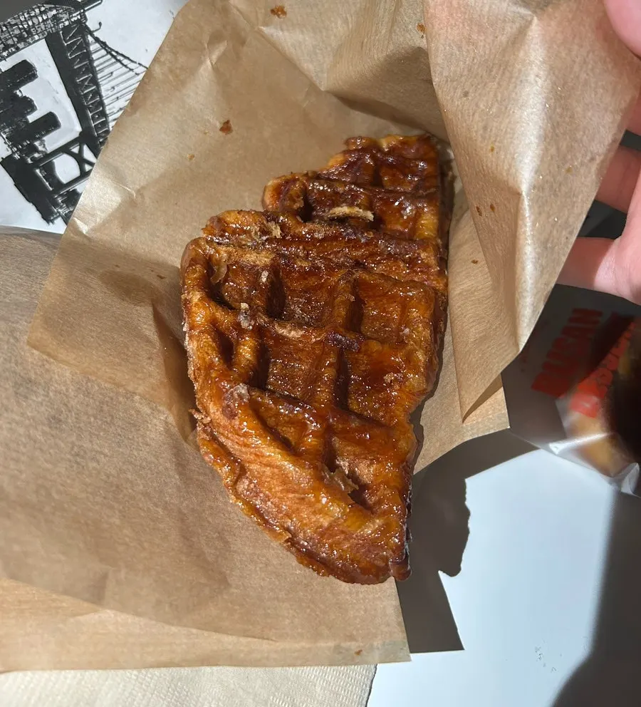 OTT를 틀어놓고 먹는 간식