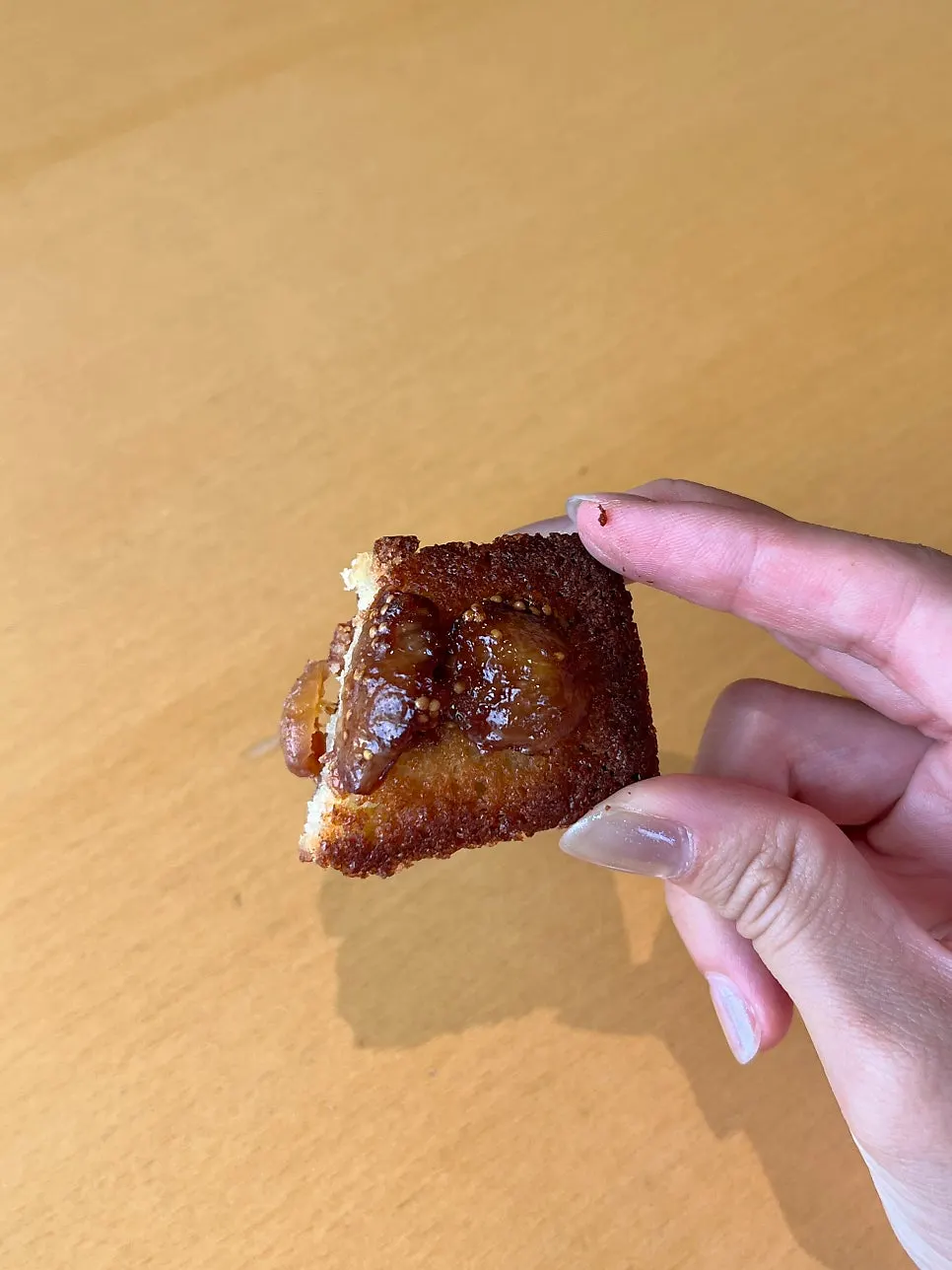 건무화과가 올라간 무화과 휘낭시에