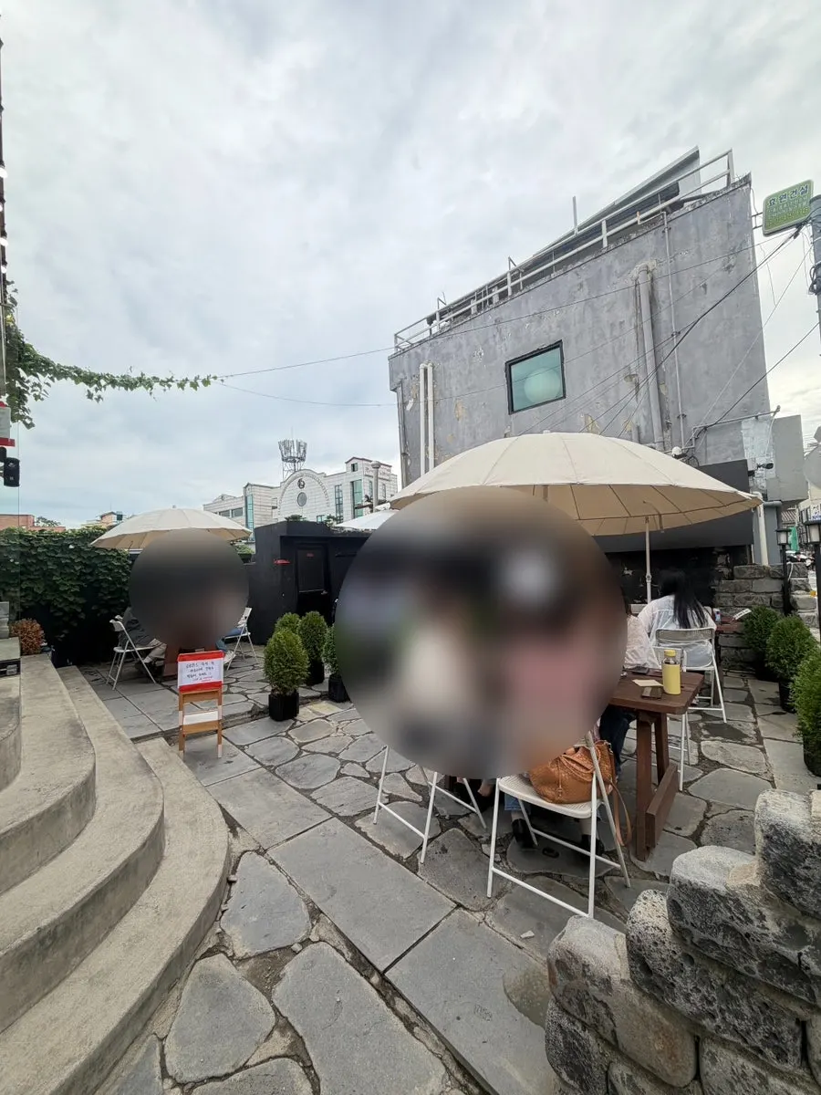 행궁동 쿠어드꾸뜨 테라스 분위기