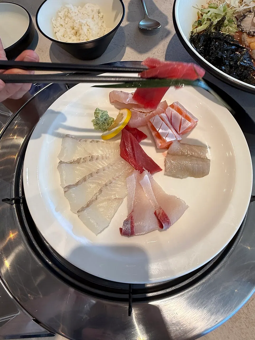 불향을 입힌 숙성 사시미 한 점