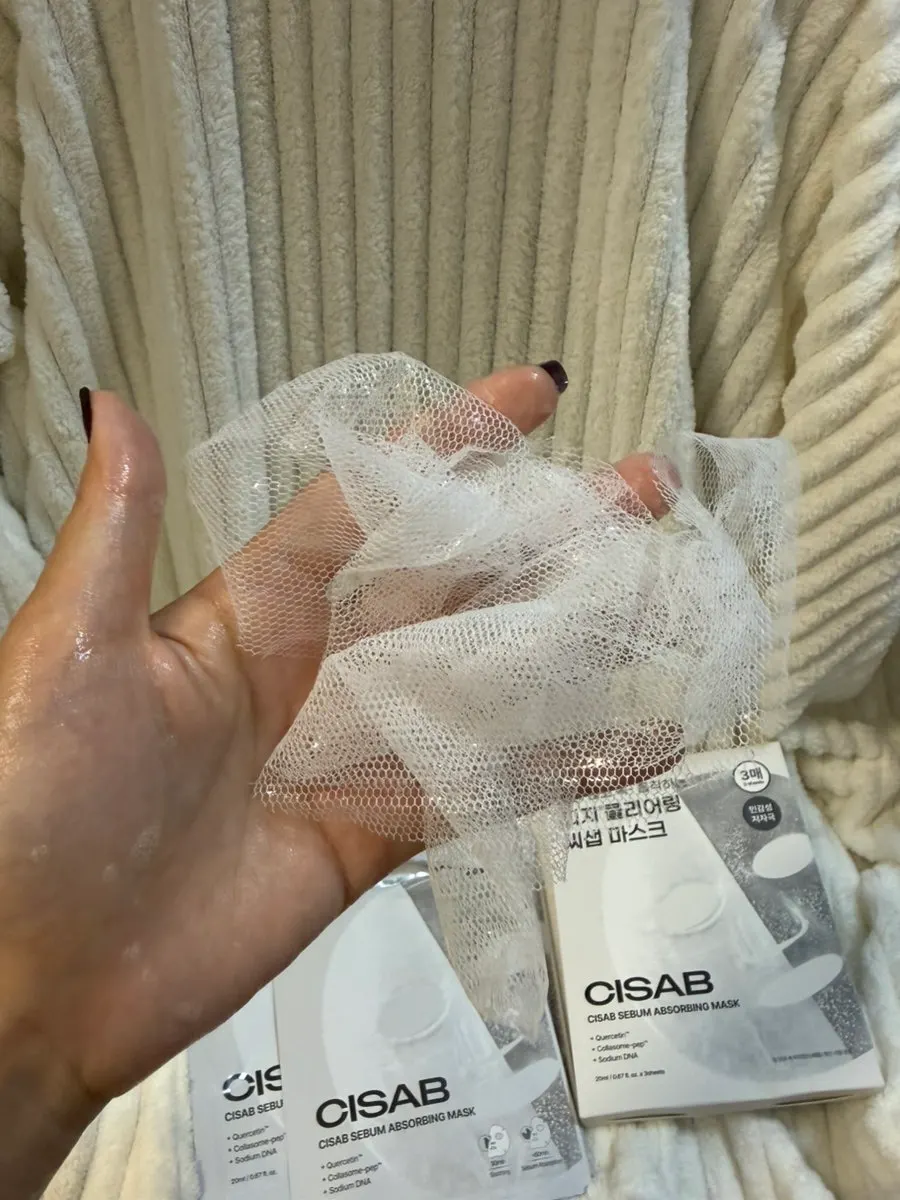 Mask sheet with one side of the cover removed