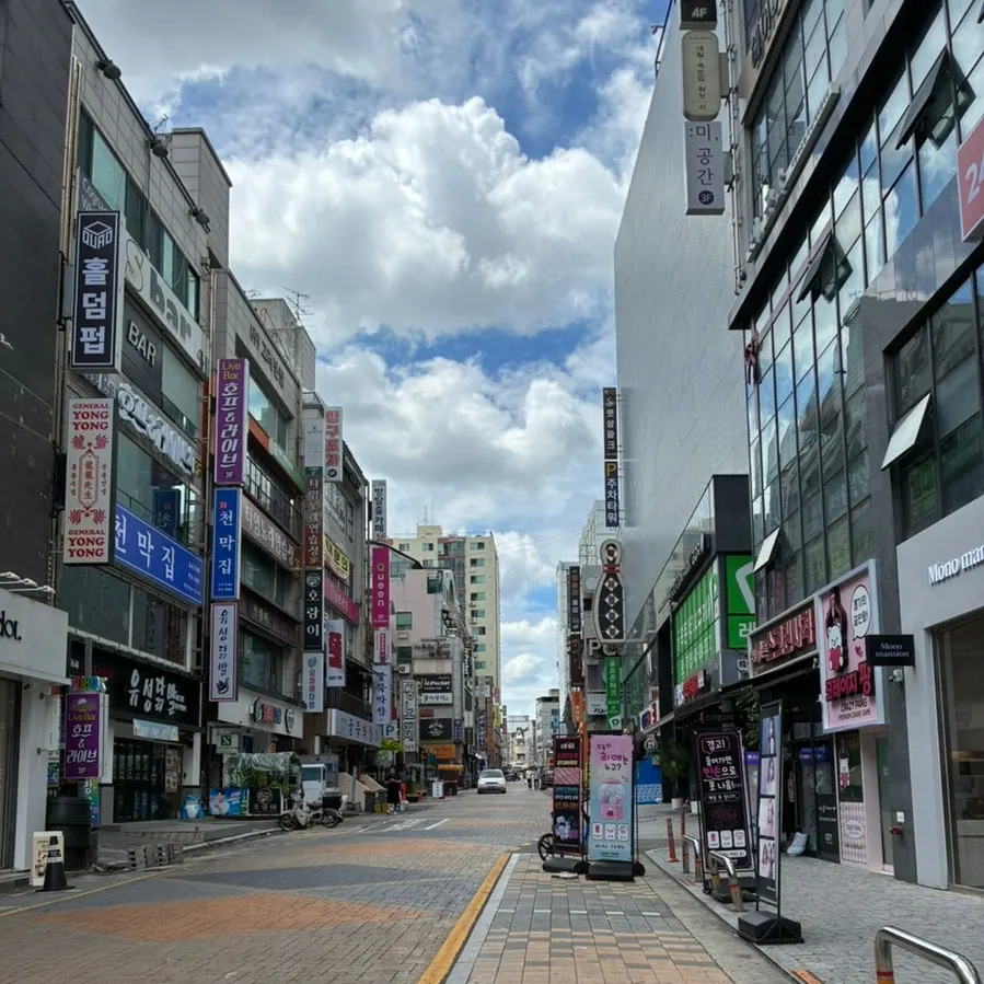 둔산동 술집거리에 자리한 큐브이스케이프 주변 전경
