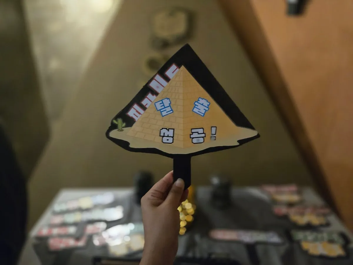 Commemorative photo after escaping the Secret of the Pyramid theme