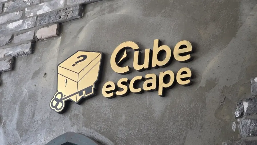 Photo spot for couples after escaping