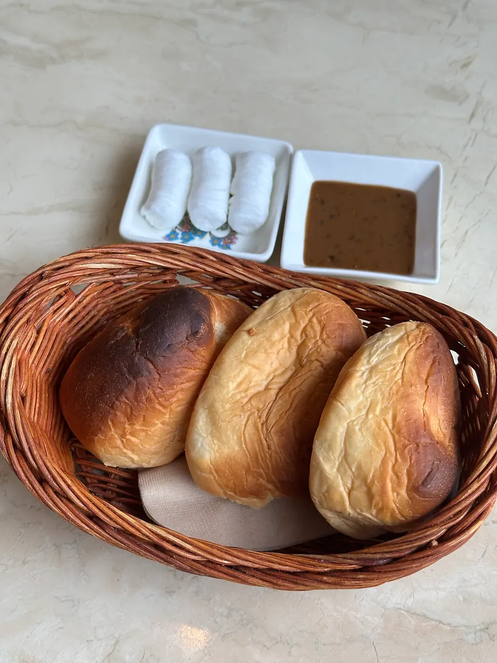 퀴진 알 런치세트 식전 빵