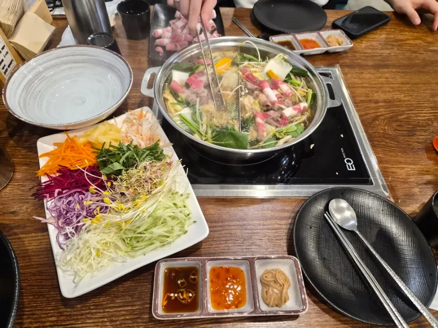 Shabu-shabu table setting at Dadam Shabu Shabu & Wolnamssam Wirye Branch