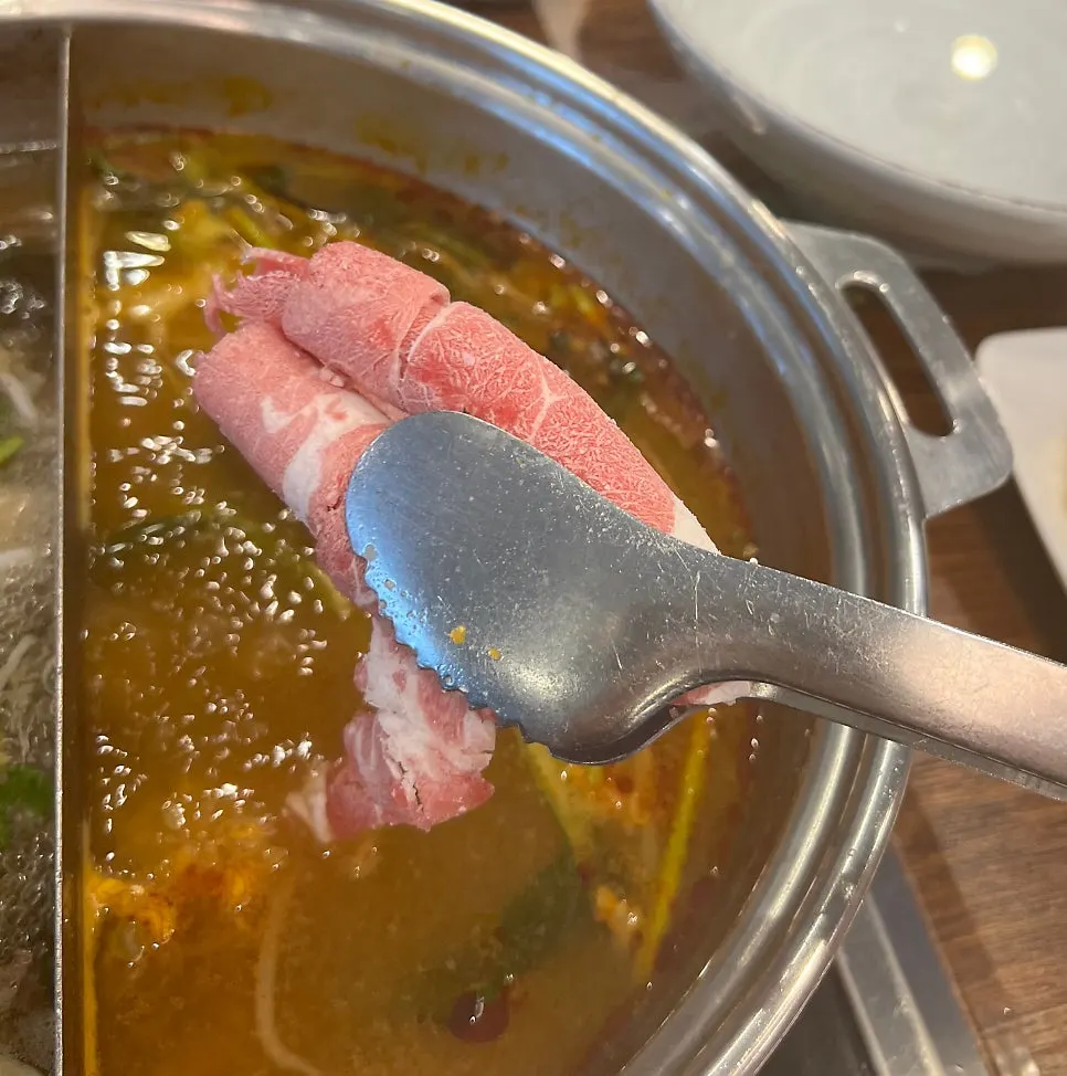 라이스페이퍼에 올린 월남쌈 재료