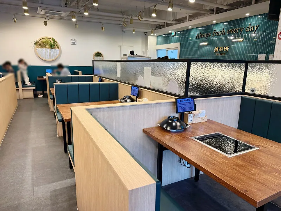 Interior of Dadam Shabu Shabu Wirye Branch near Namwirye Station