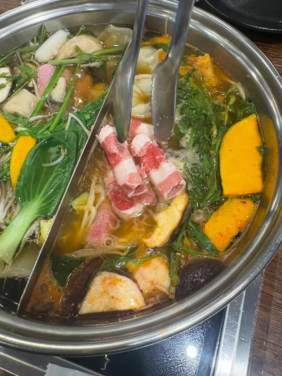 Exterior view of Dadam Shabu Shabu & Wolnamssam Wirye Branch