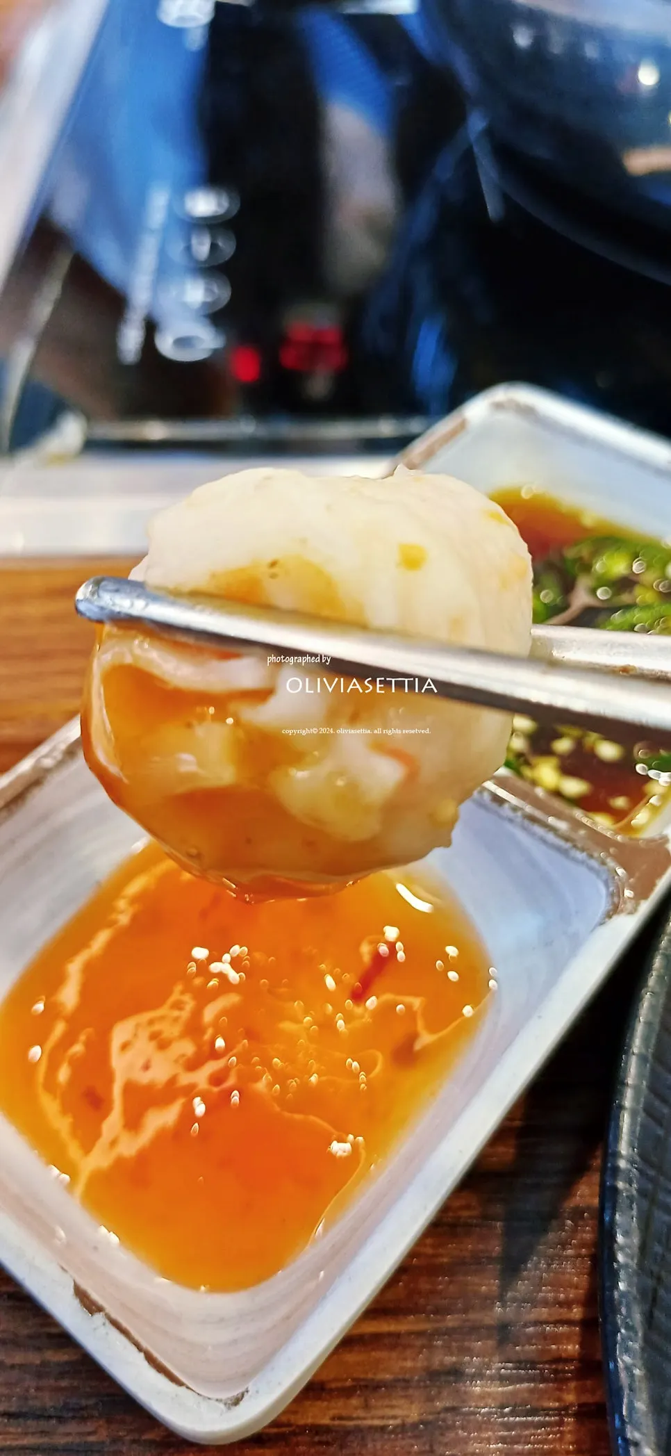 Rice paper and wolnamssam ingredients plated together