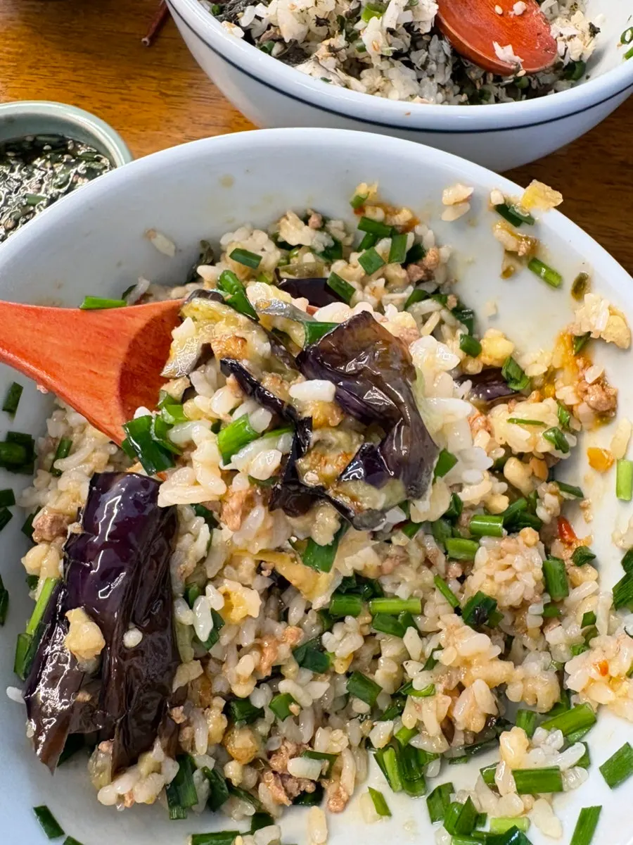 Eggplant rice mixed with doenjang sauce