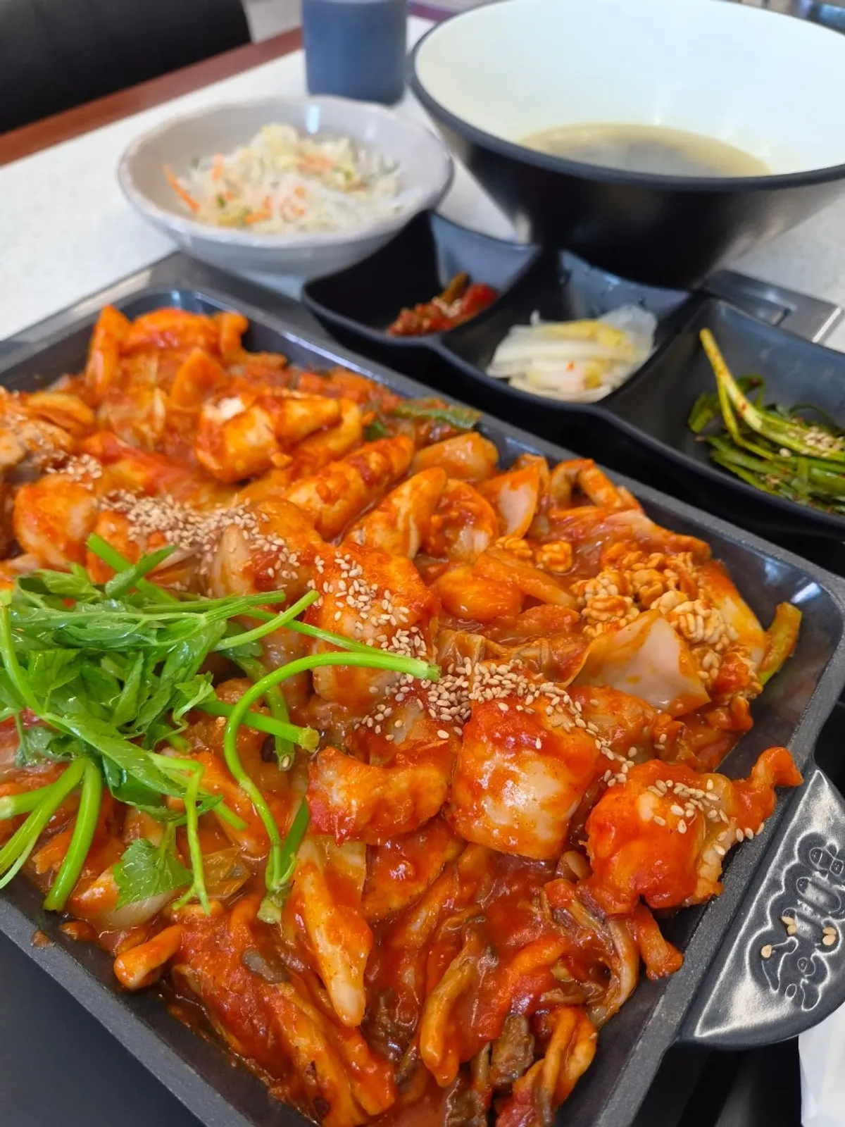 가스레인지에 올려 데워 먹는 아귀찜 철판