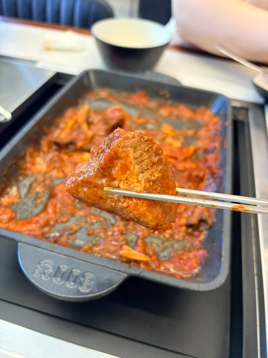 Braised-rib vegetables eaten with sauce