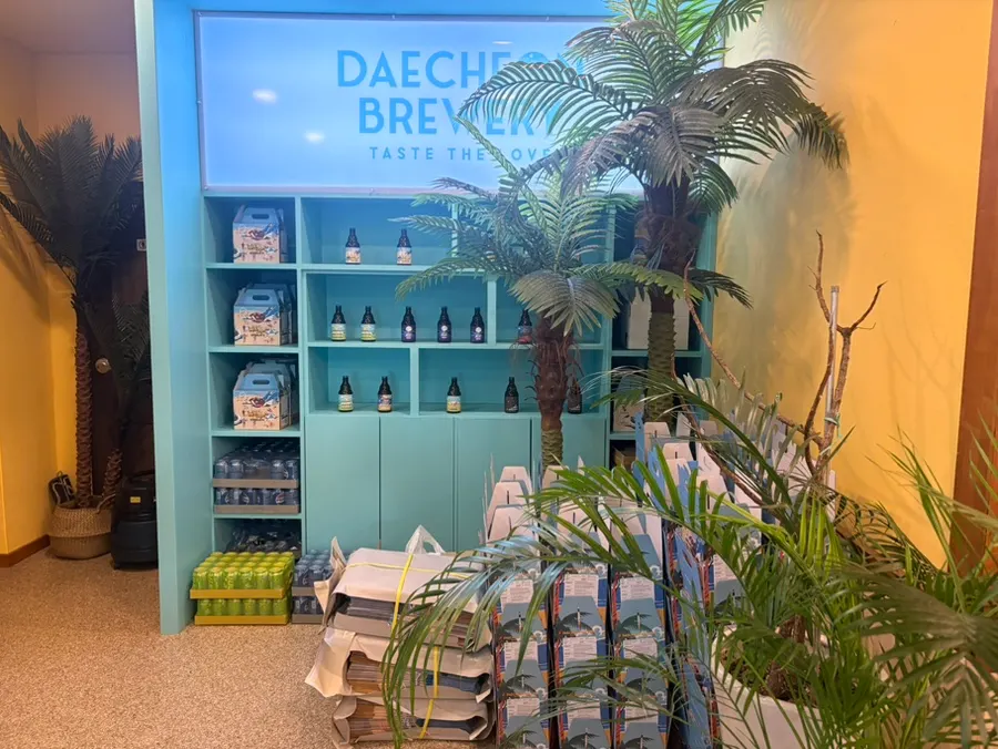 Non-alcoholic beer, coffee, and drinks available at the venue