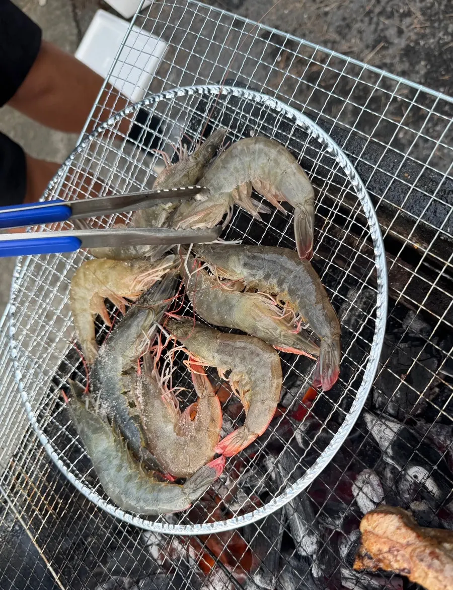 가족과 나눠 먹은 대하