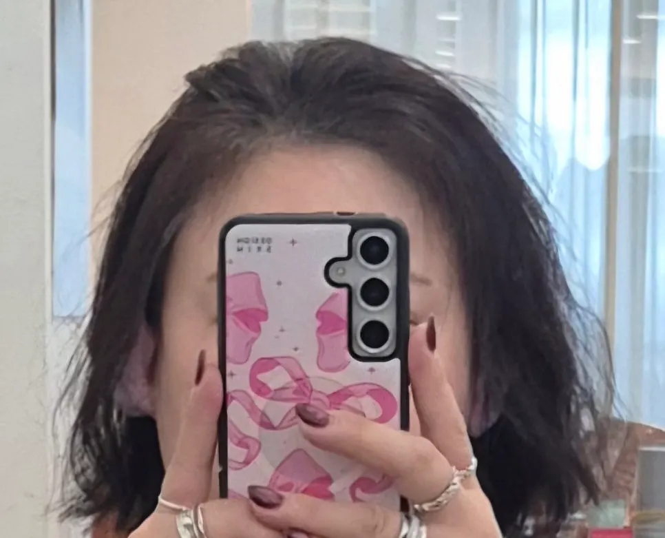 Scalp protector being applied before coloring