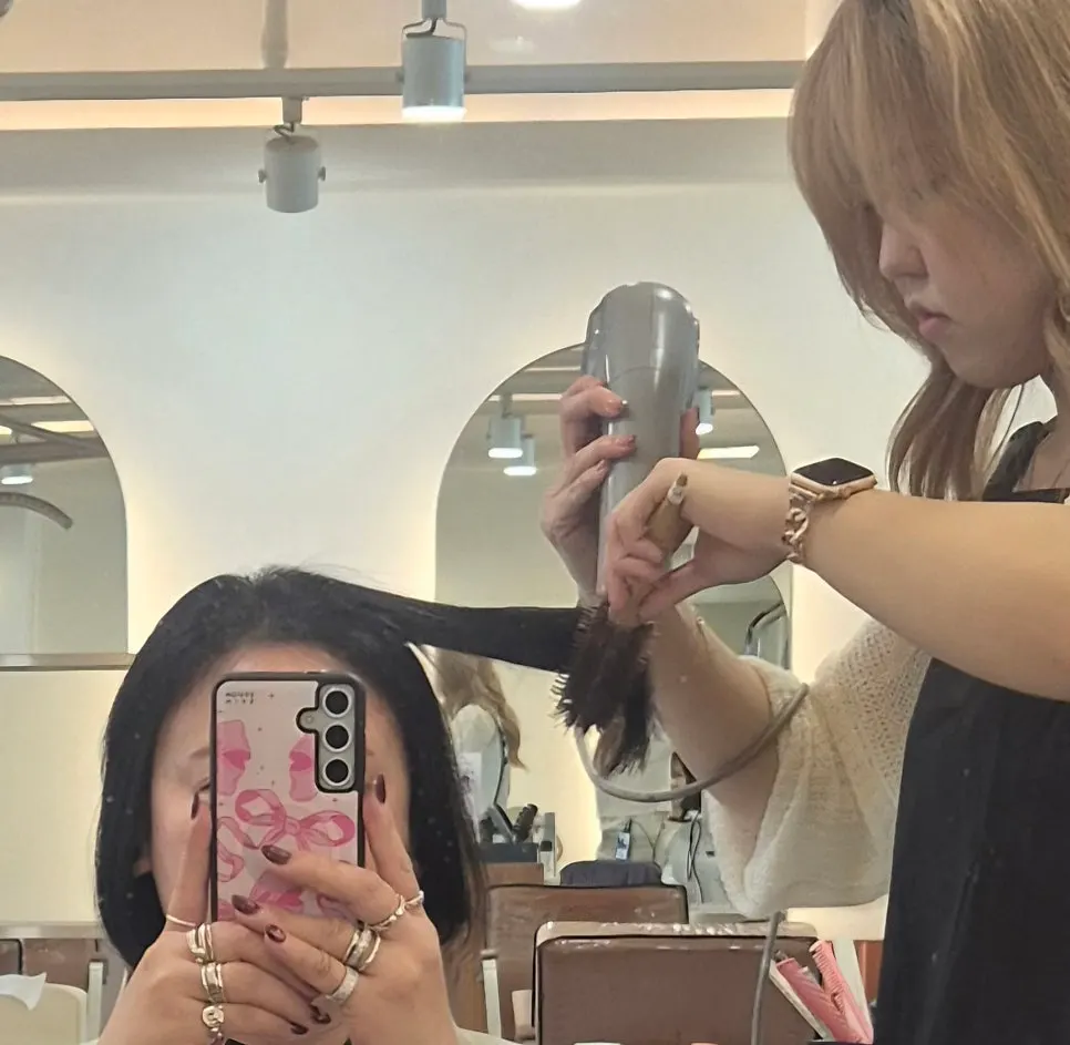 Calmly finished bob hair color