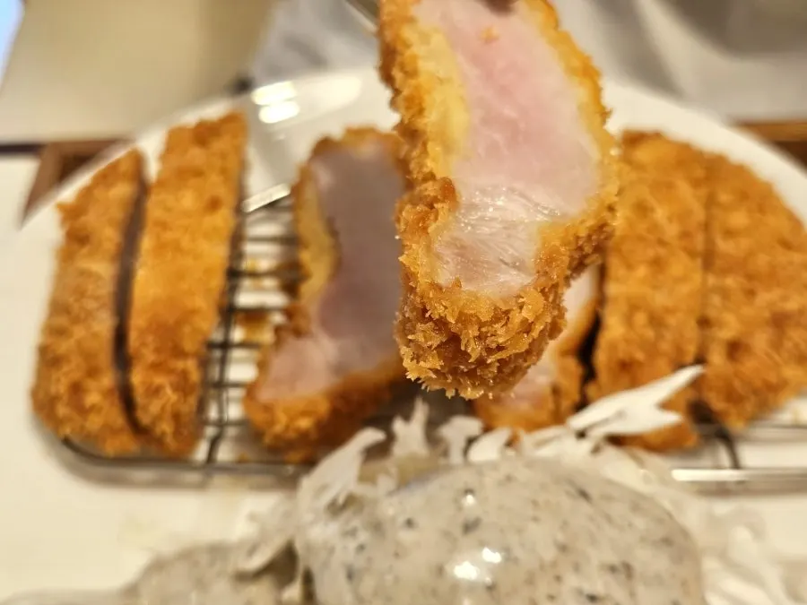 Limited-quantity premium loin cutlet set