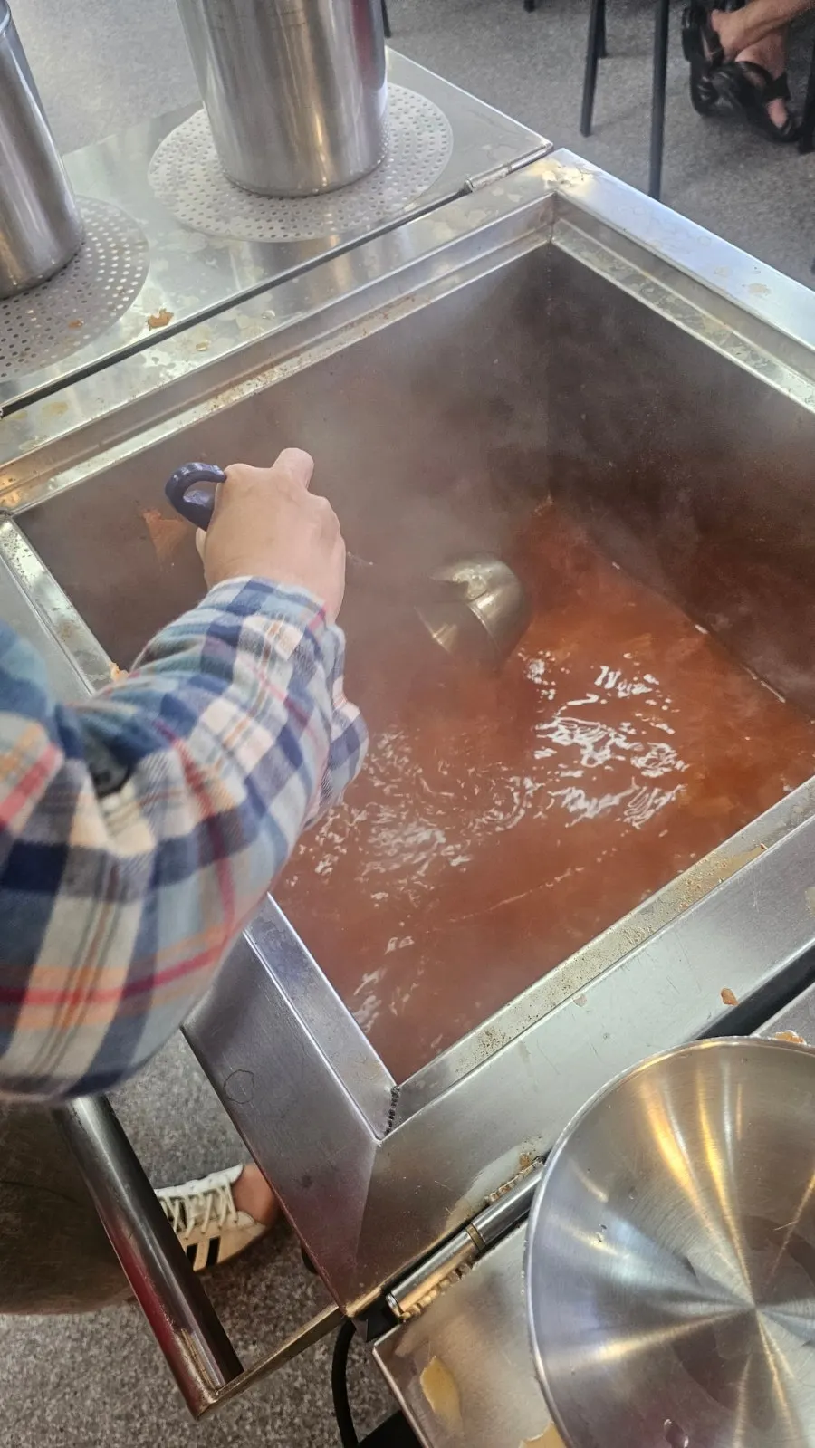 뷔페에 준비된 부대찌개