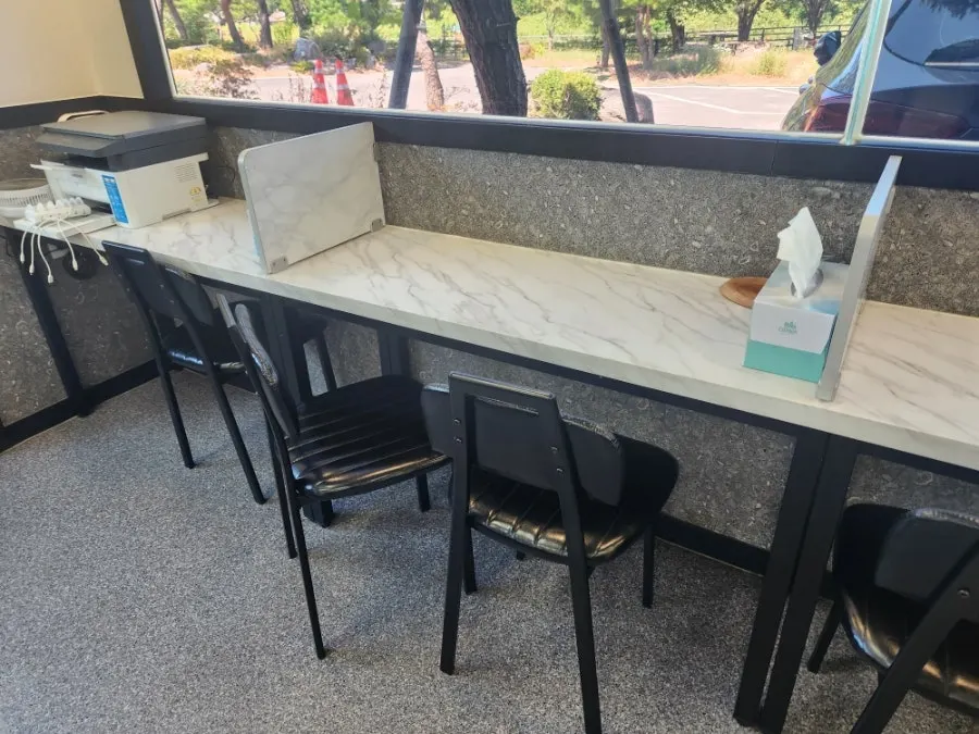 Window seats where you can eat while looking outside