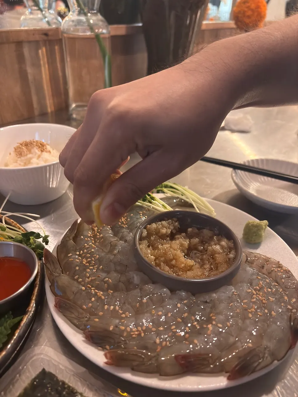 대강 생새우회 한 접시