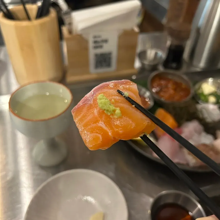 Small aged sashimi platter at Daegang