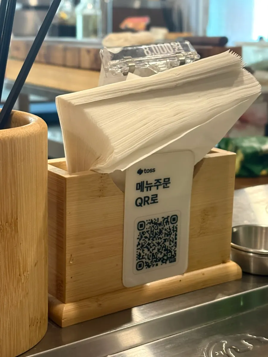 QR code ordering sign placed on the table