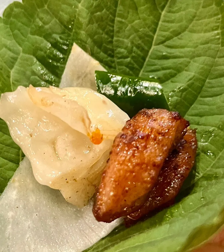 Chewy makchang eaten with vegetables