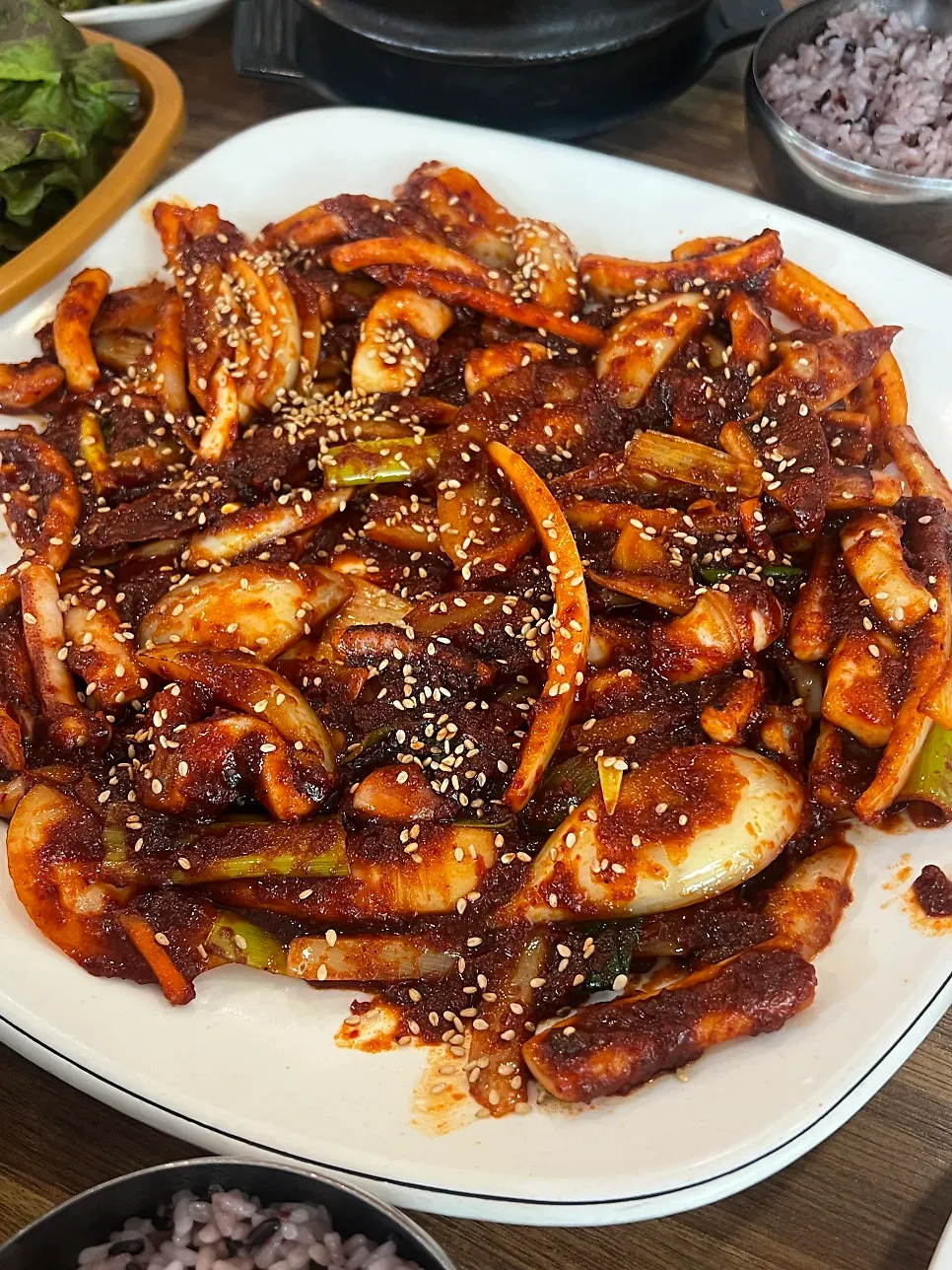 Regular-spice squid stir-fry