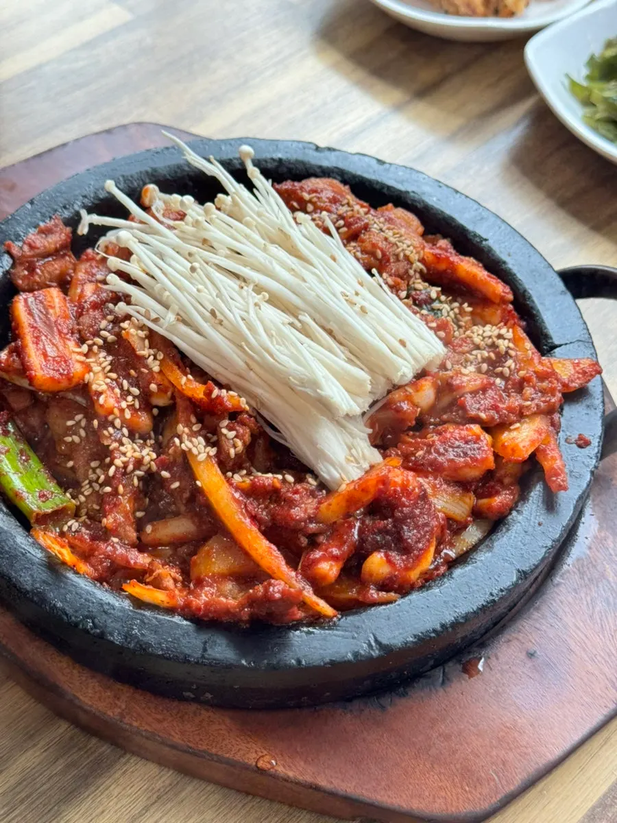 철판 직화 오제볶음