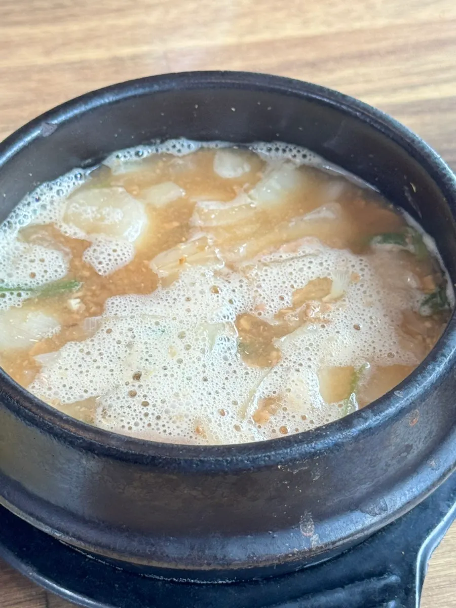 두부가 들어간 청국된장찌개