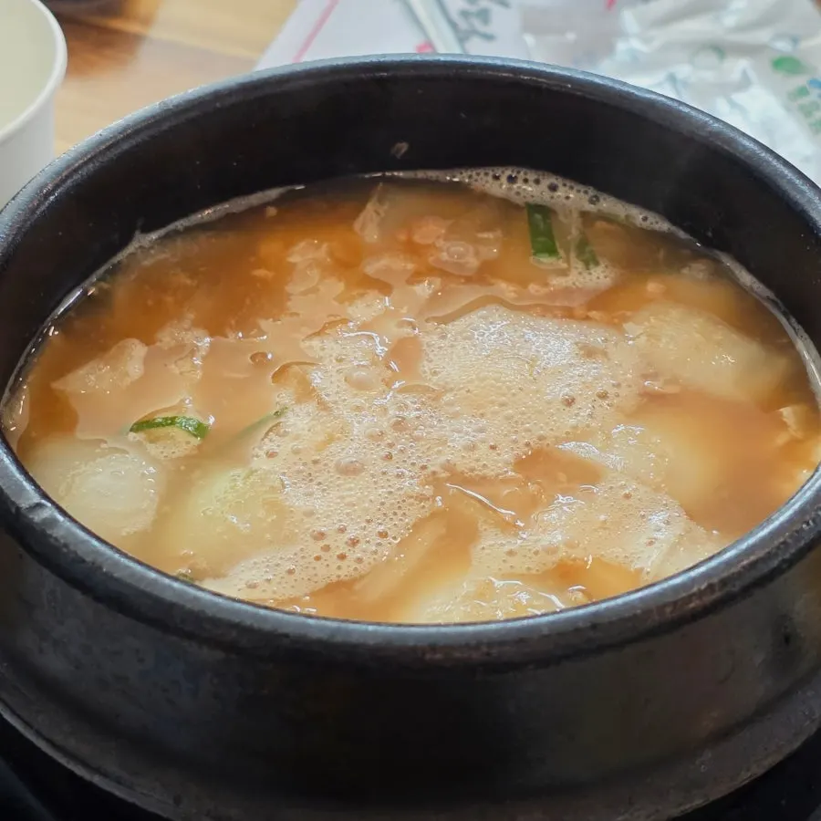 돌판 직화 오징어 제육볶음 한 상