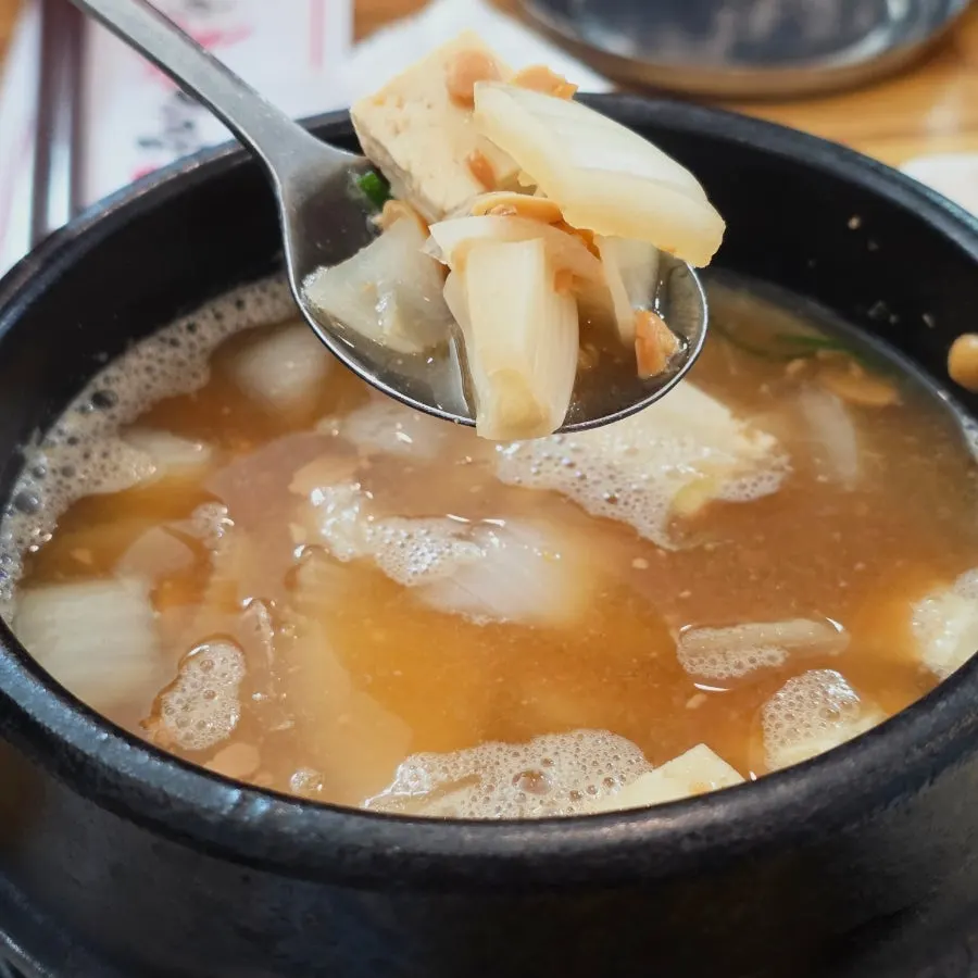 돌판 직화 오징어 제육볶음 한 상