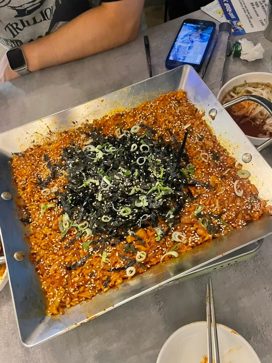 Generous ₩2,000 fried rice at With Gopchang