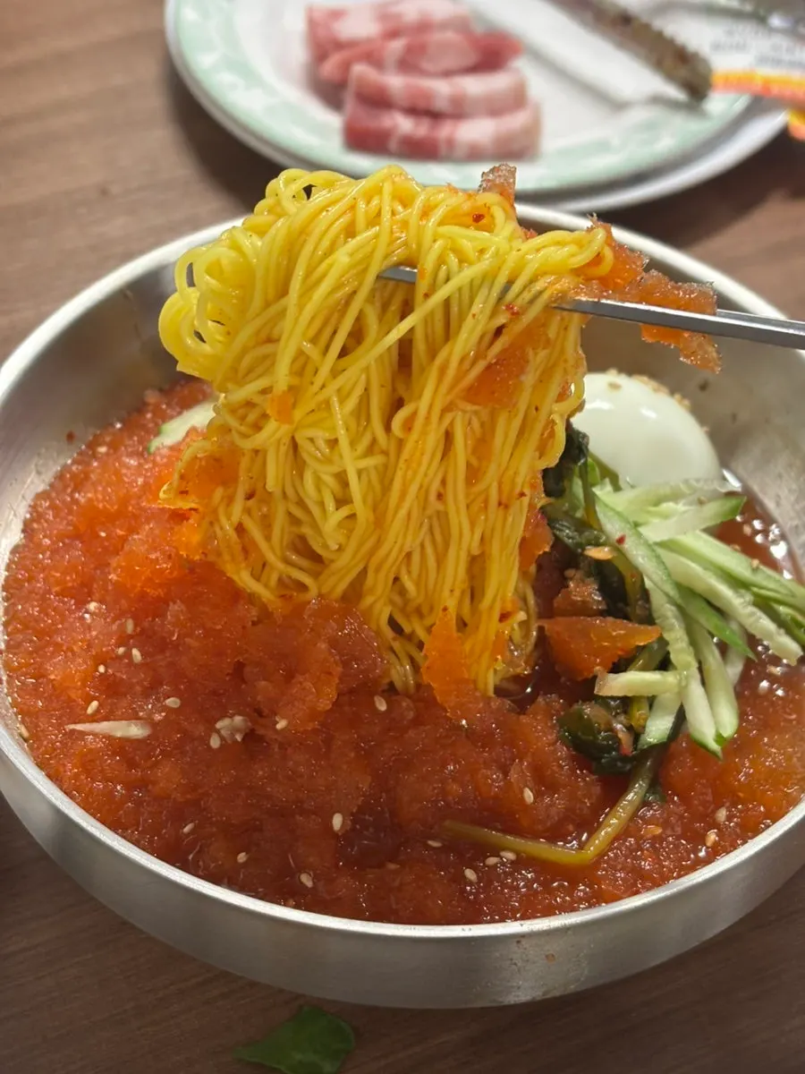 살얼음 올라간 열무물비빔국수