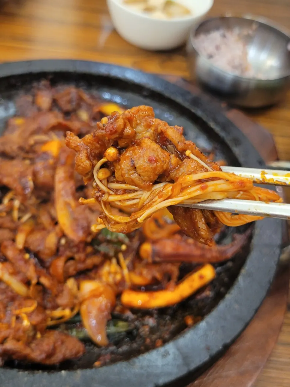 오징어가 들어간 제육볶음