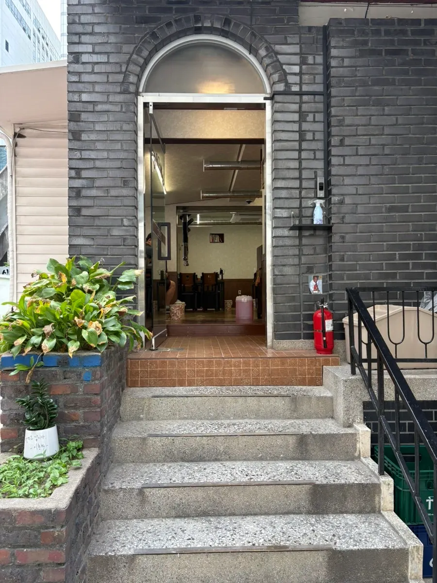 Parking space at Matdongsam Beomeo Main Branch