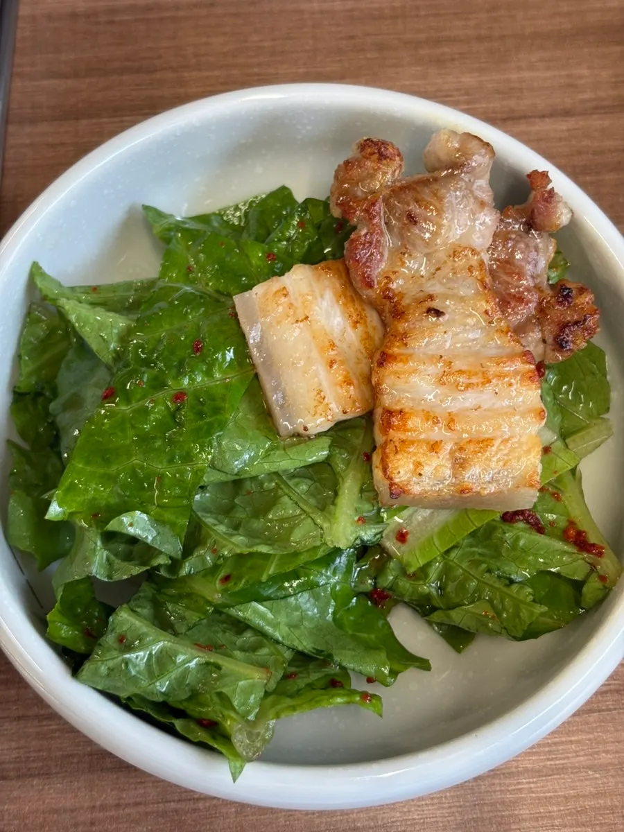 Pork belly with garlic sauce