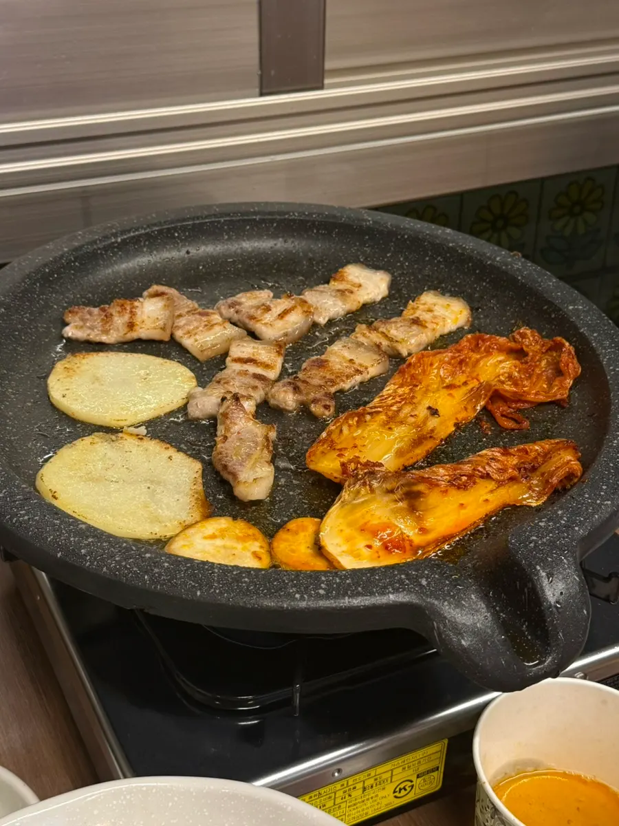 열무와 채소가 듬뿍 든 비빔국수
