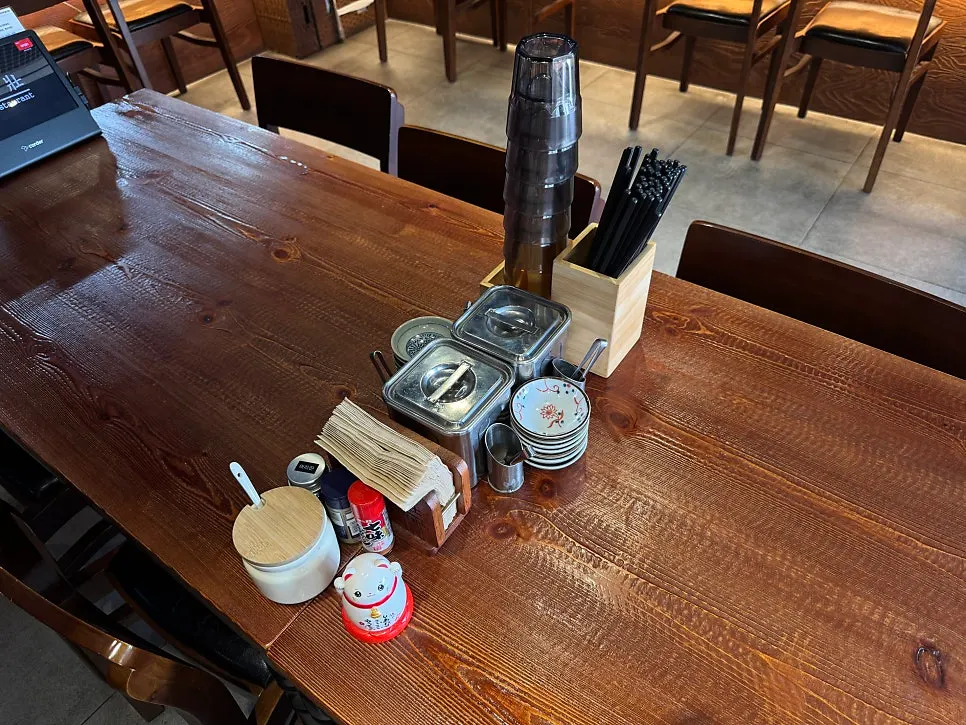 Table ordering at Ryusenso Beomeo Branch