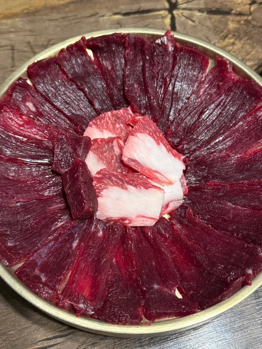 Foto principal de la visita para comer carne cruda en Bonghwa Saenggogi Bonjeom