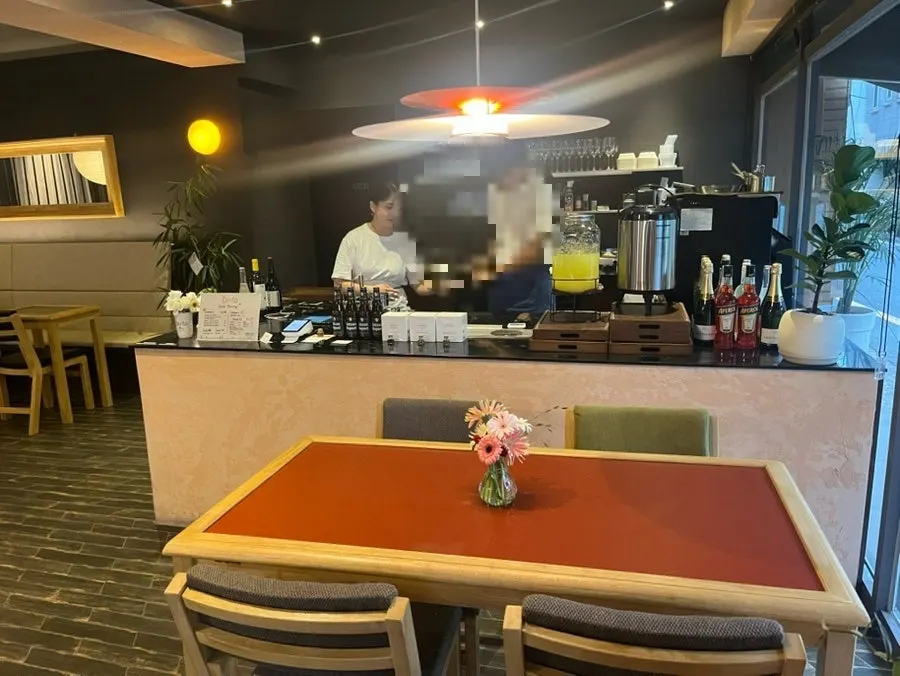 덴토 샌드위치와 브런치 메뉴