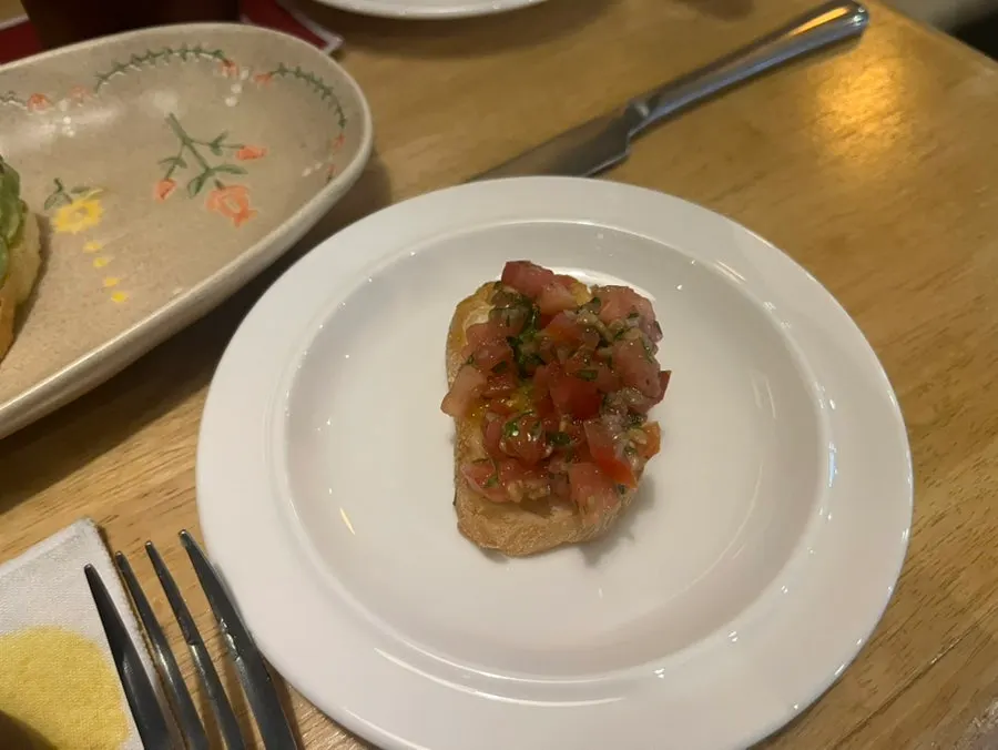 다섯 맛으로 구성된 샌드위치