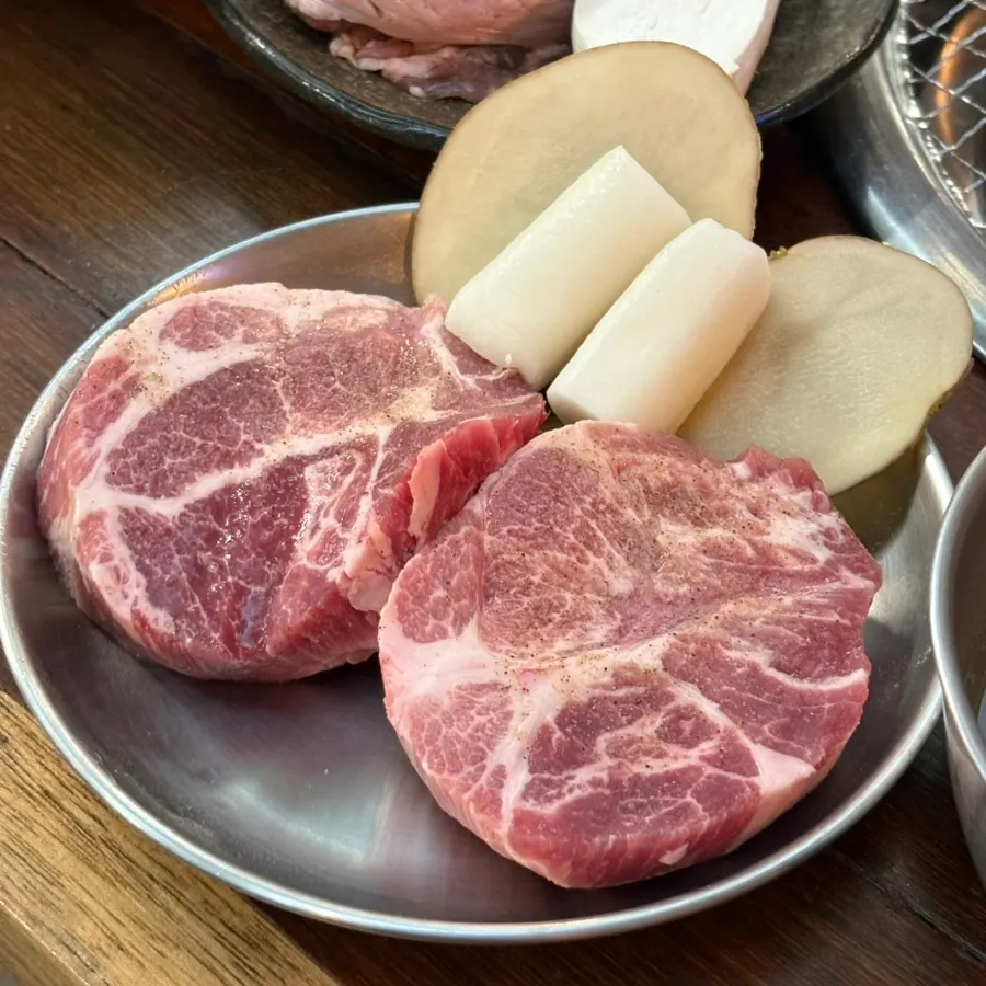 숯을 가득 채운 화로