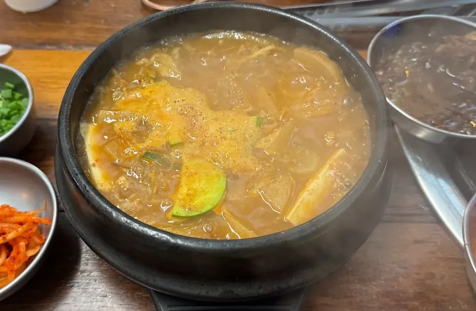 Pre-grilled spicy fire makchang