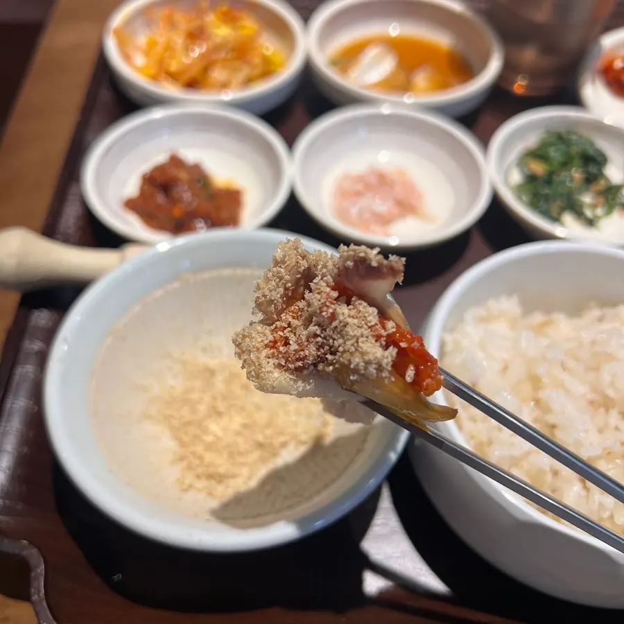 Gabrisal suyuk and bossam set meal